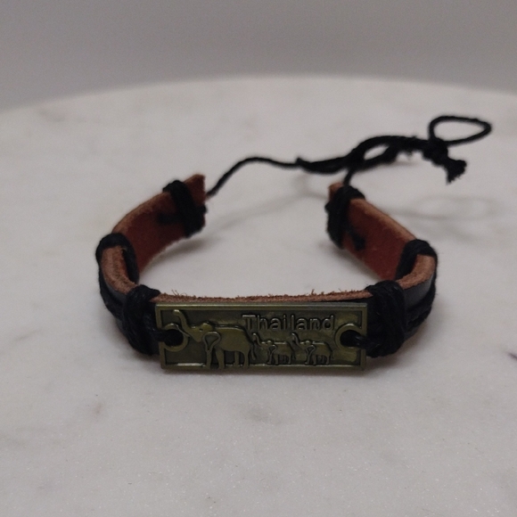 No Name Brand Other - Bronze 3 Elephant with Thailand Black Leather Adjustable Bracelet BA-14